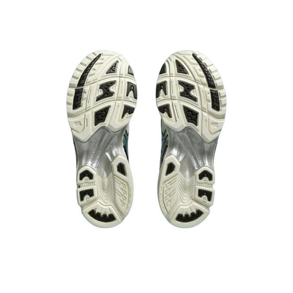 Asics GEL-Nimbus 10.1 “Silver Green Metallic” 1203A674-020