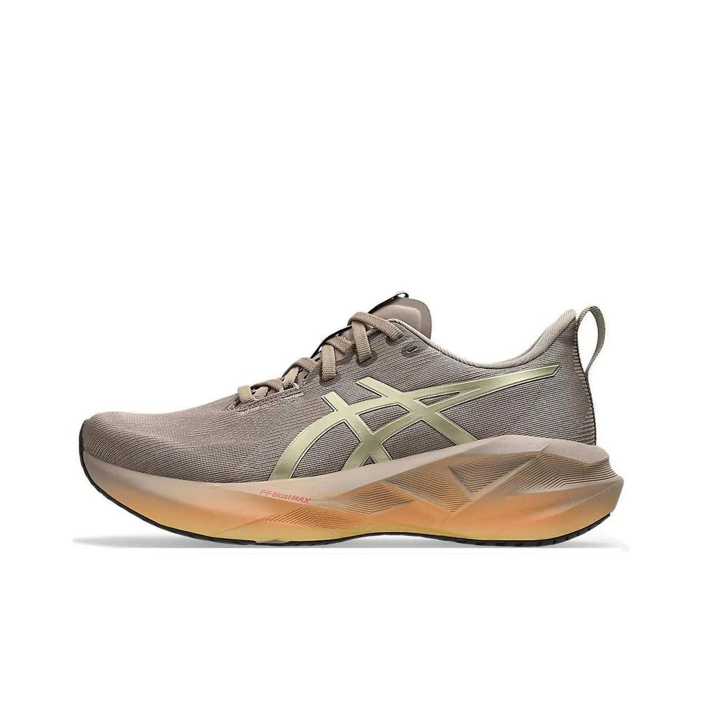 Asics NOVABLAST 5 LUXE 1012B815-020