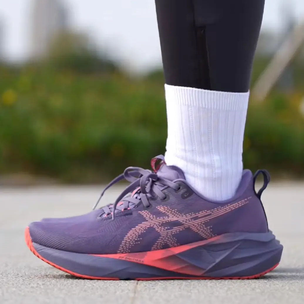 Asics NOVABLAST 5 1012B765-500