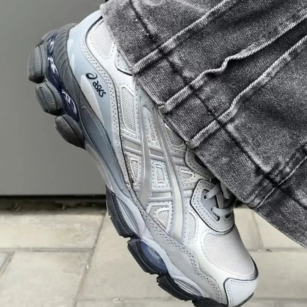Asics GEL-NYC 1203A280-020