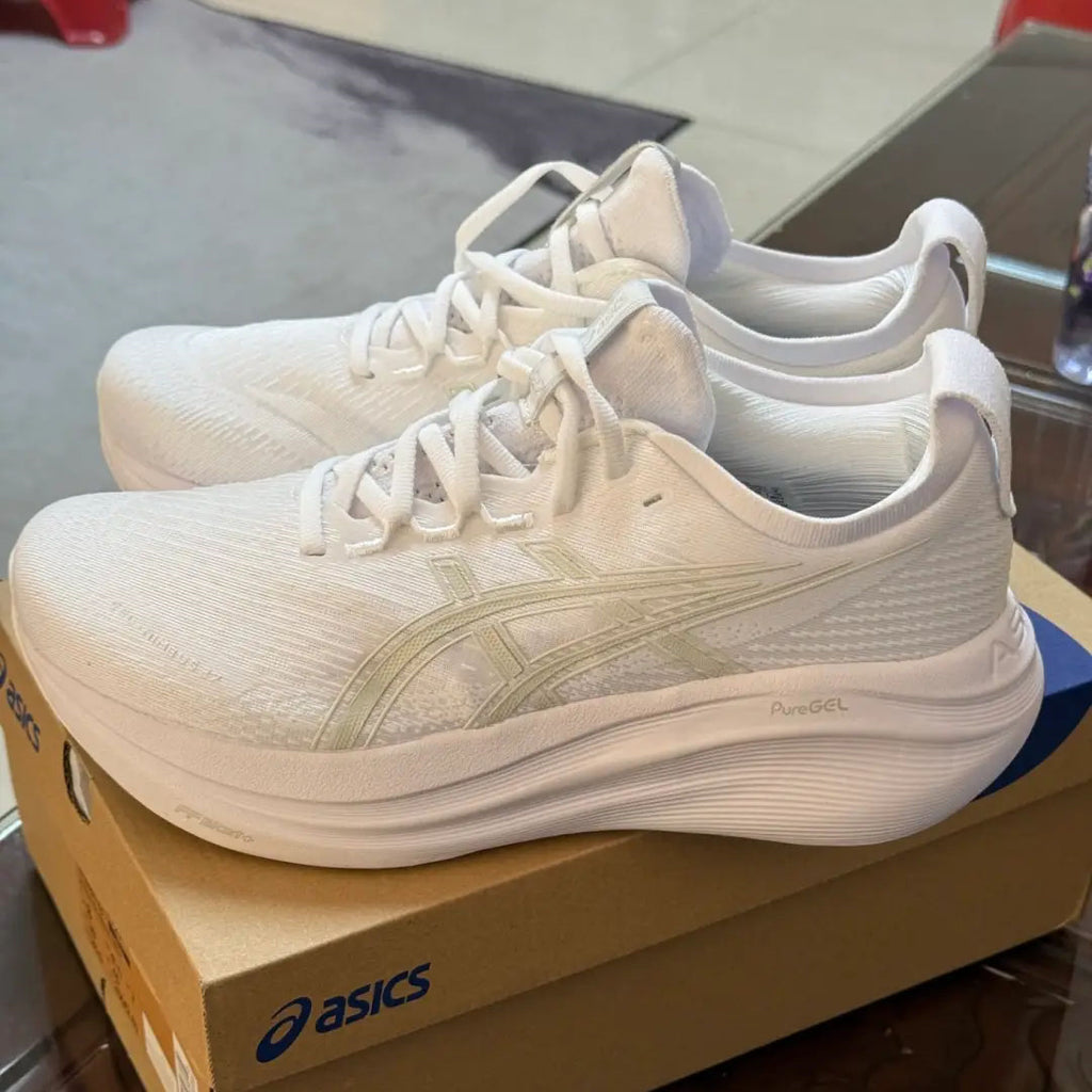 Asics GEL-NIMBUS 27 1011B958-100