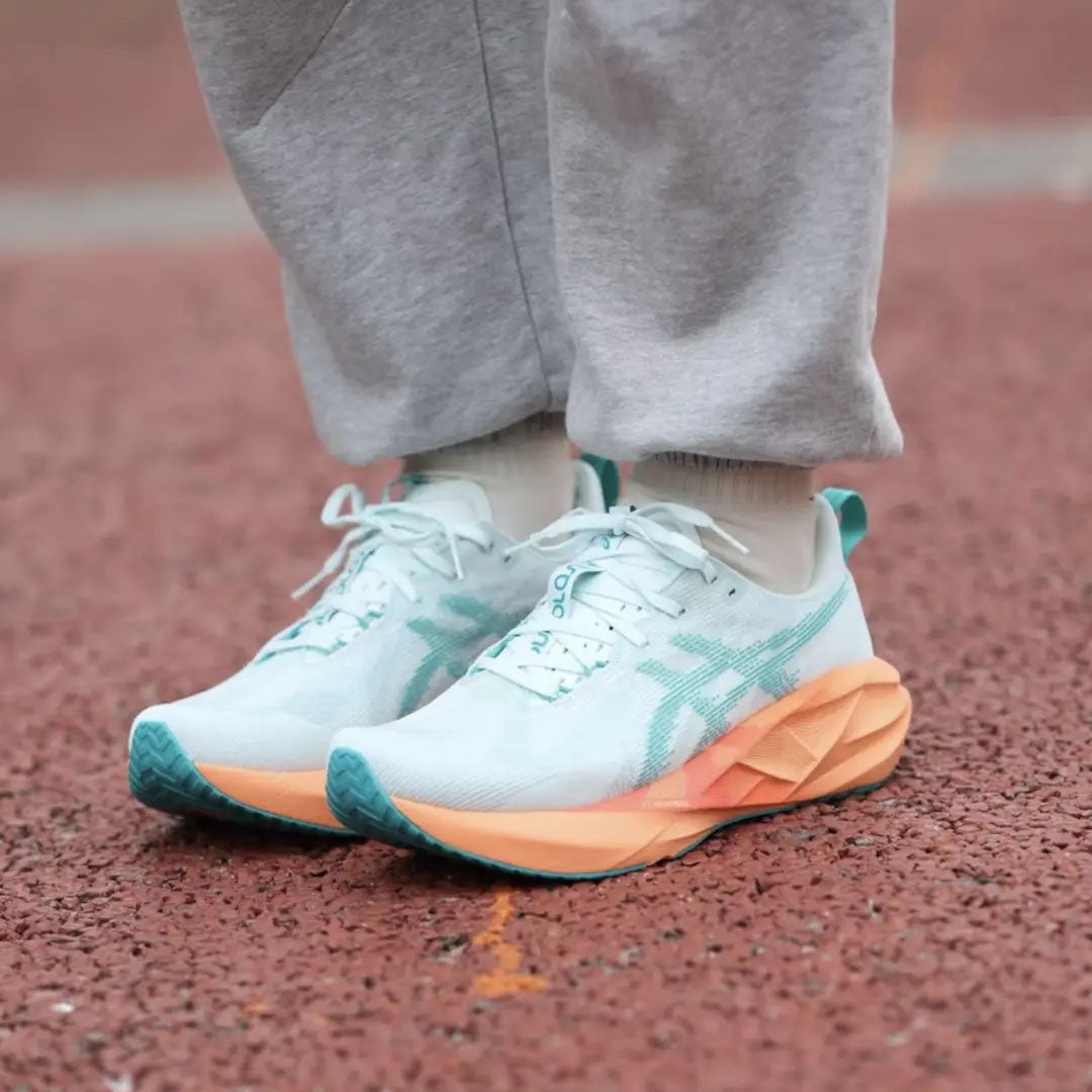 Asics NOVABLAST 5 1011B974-400