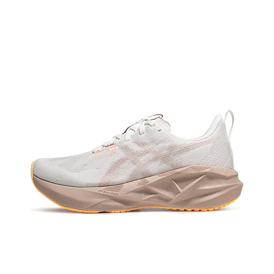 Asics NOVABLAST 5 1012B765-102
