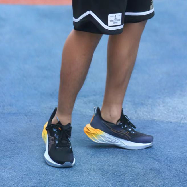 Asics Novablast 4  1011B693 001