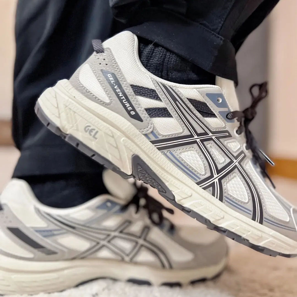 Asics Gel-Venture 6 1011B550-100