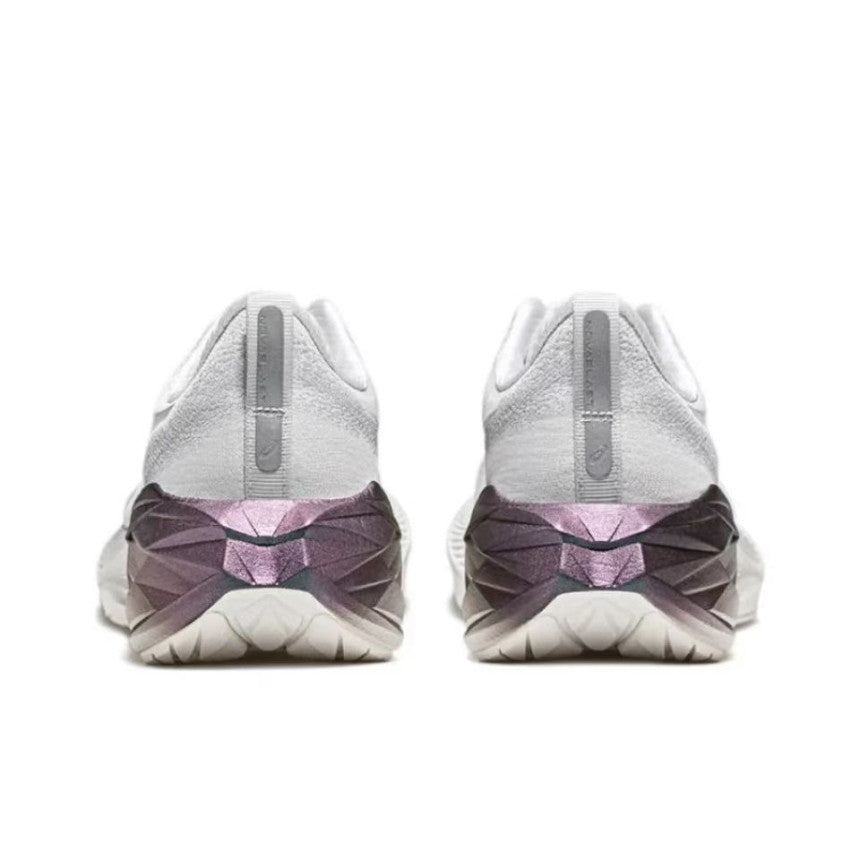 Asics Novablast 4  1012B722-100