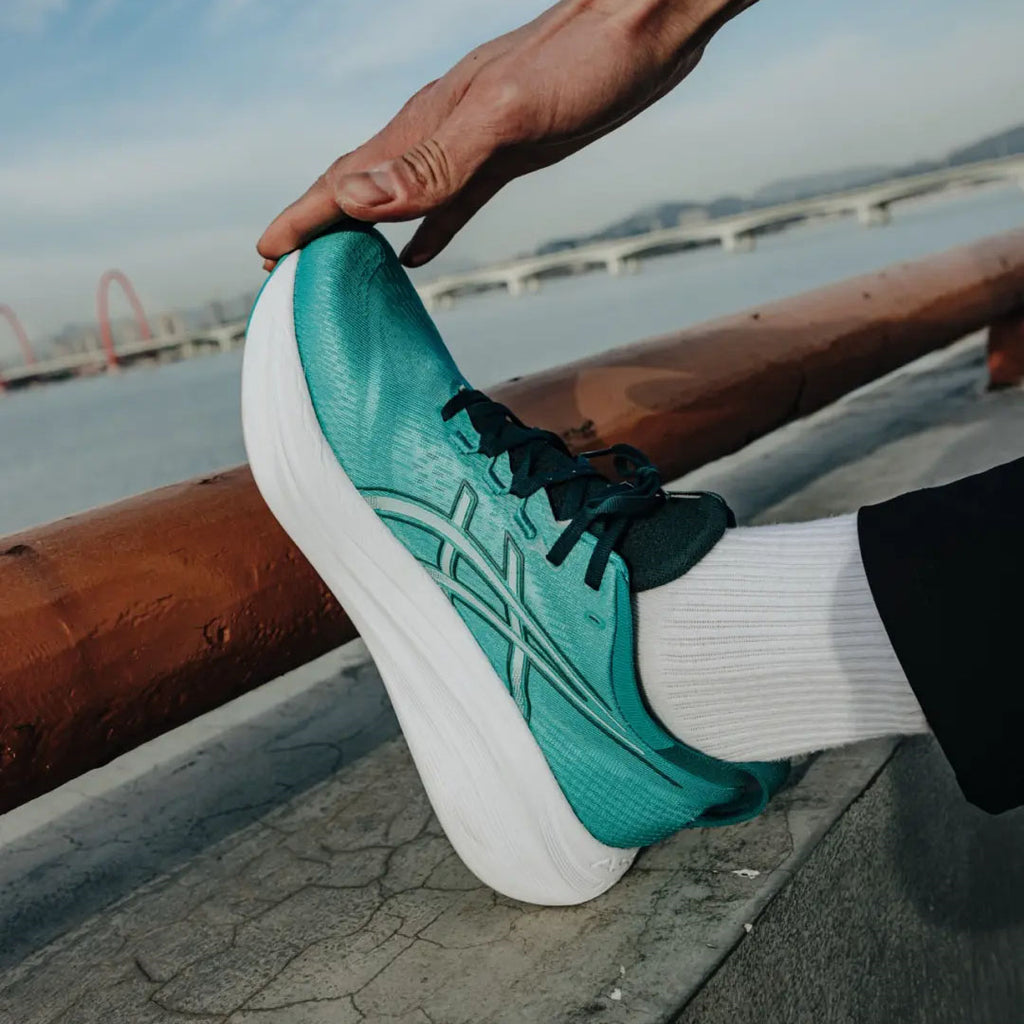 Asics GEL-NIMBUS 27 1011B958-400